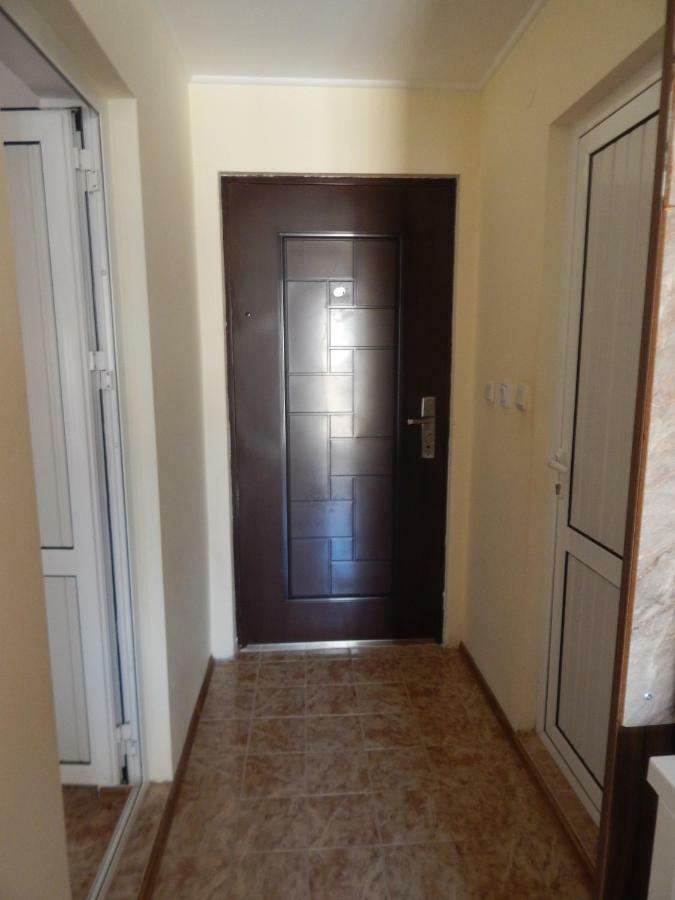 Dunav Apt.2 Равда Екстериор снимка