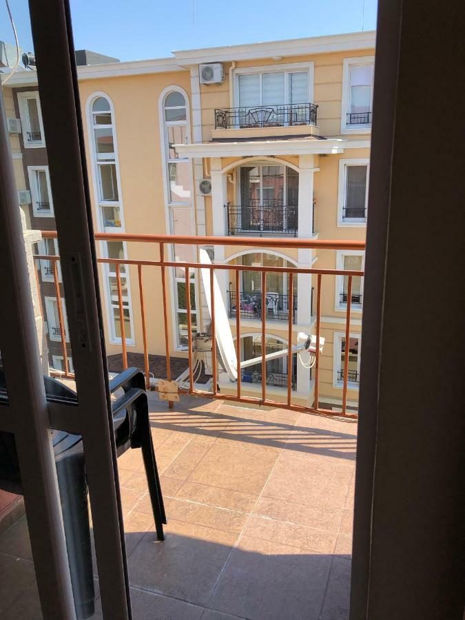 Dunav Apt.2 Равда Екстериор снимка